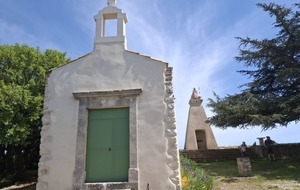 La chapelle et la madone
